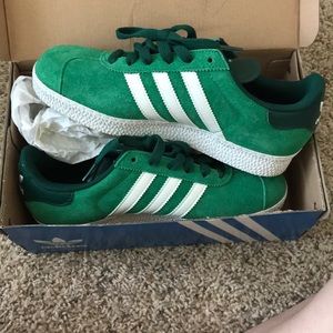 green gazelle ll suede adidas